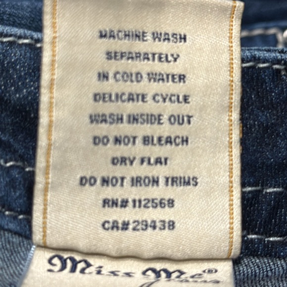 Miss Me Women’s Jeans Mid Rise Easy Boot 29 Inseam 31 1/2” Style #E3255EBR, EUC - Picture 12 of 14